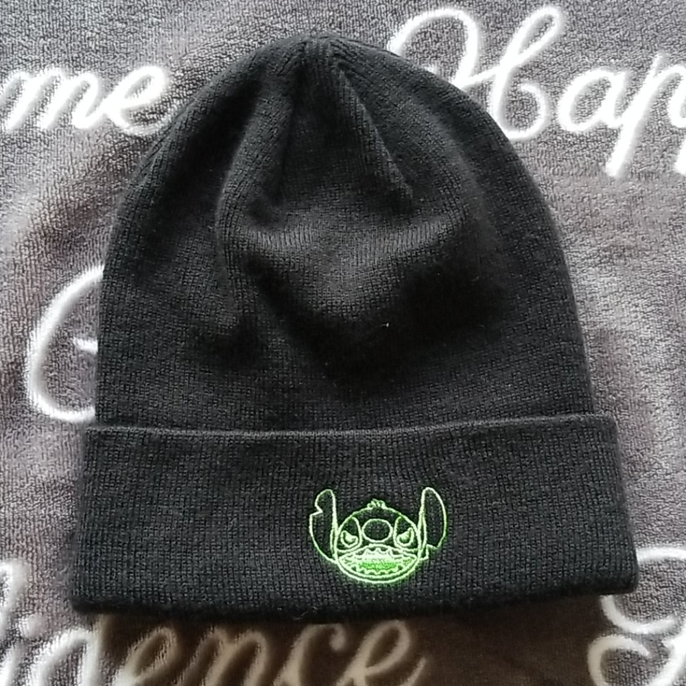 COPY - NWOT Brand New without tag Disney by Neff Beanie